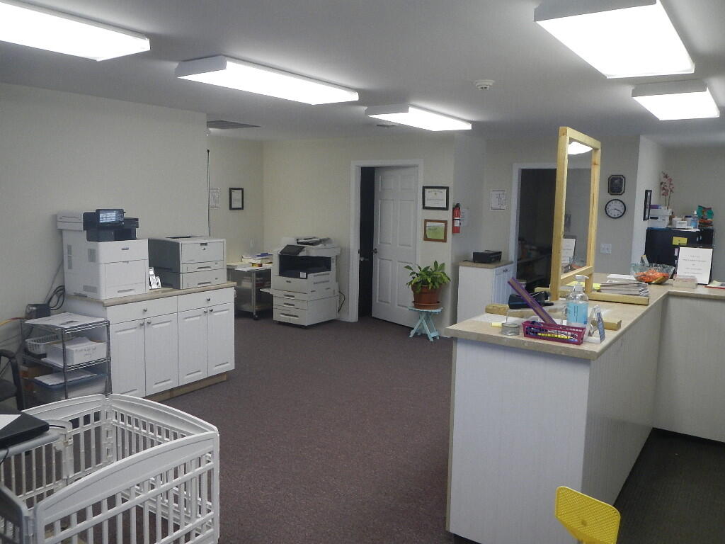 78 W Broadway Lincoln ME 04457