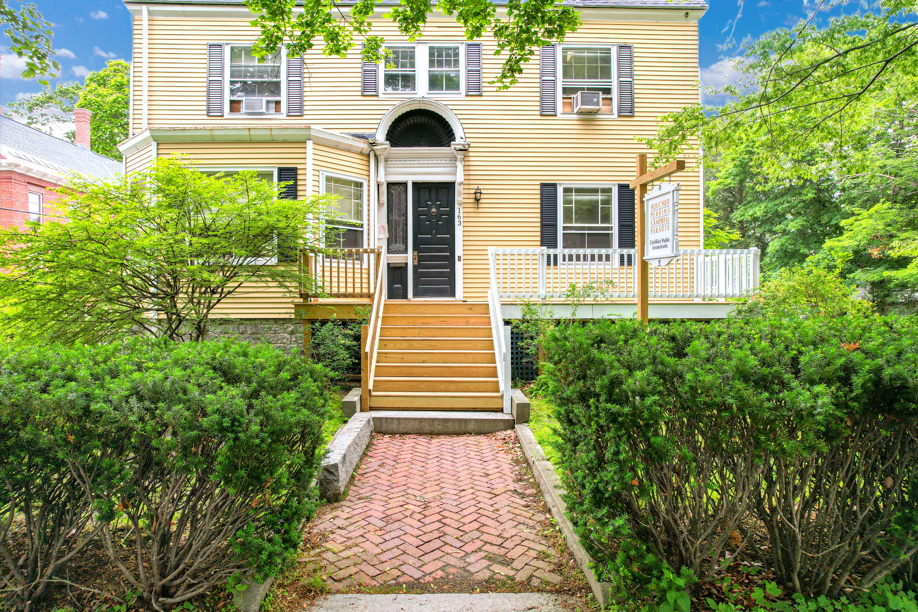 163 Park Row Brunswick ME 04011