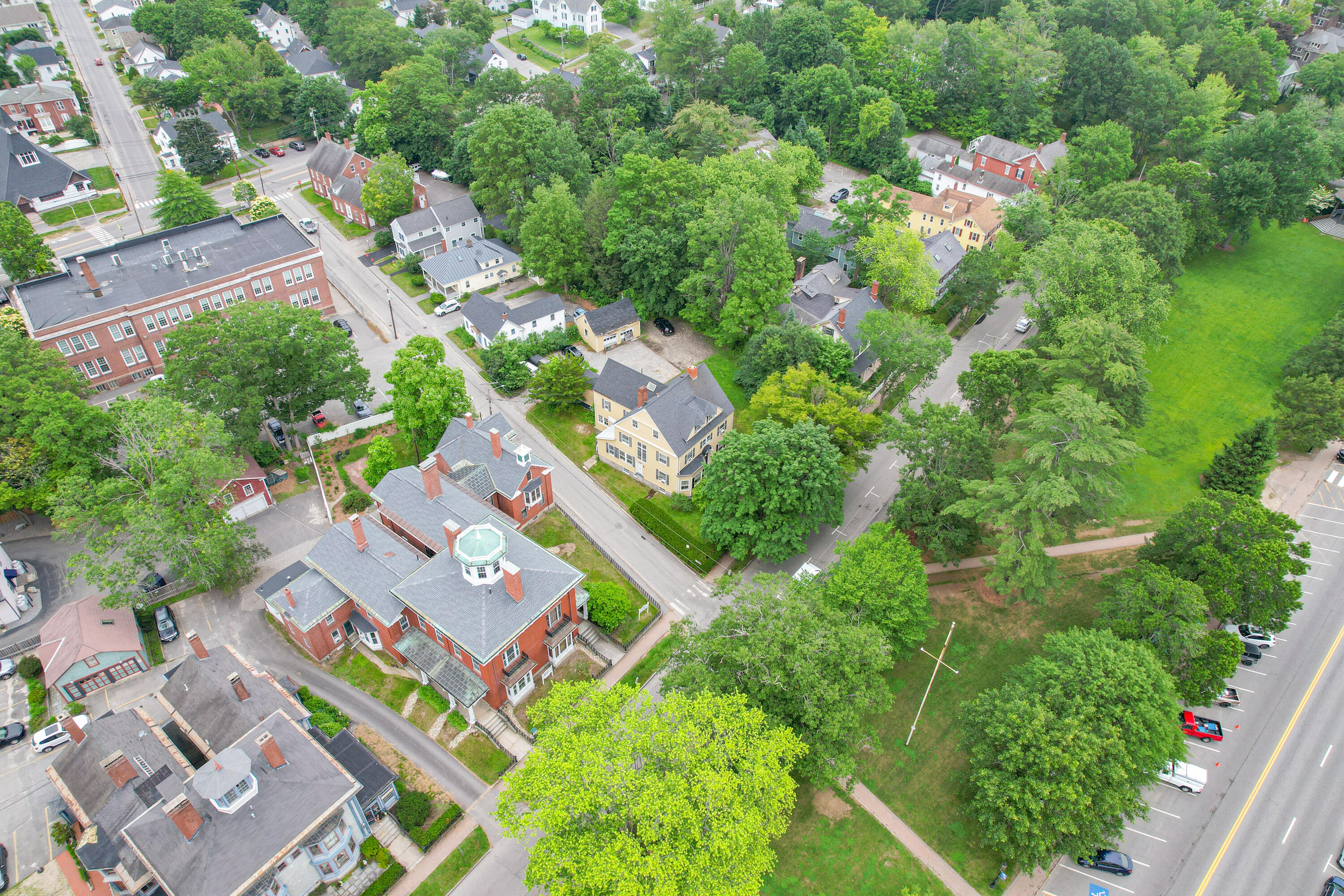 163 Park Row Brunswick ME 04011