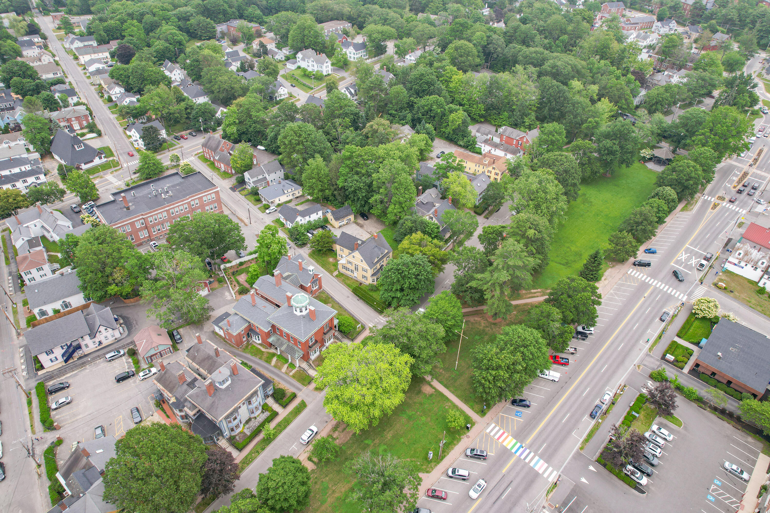 163 Park Row Brunswick ME 04011