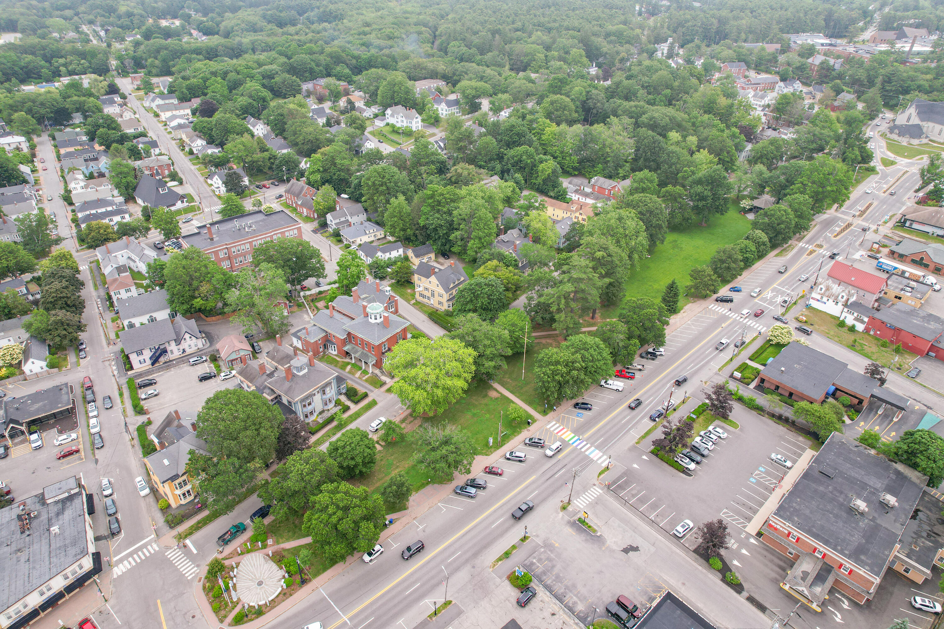 163 Park Row Brunswick ME 04011