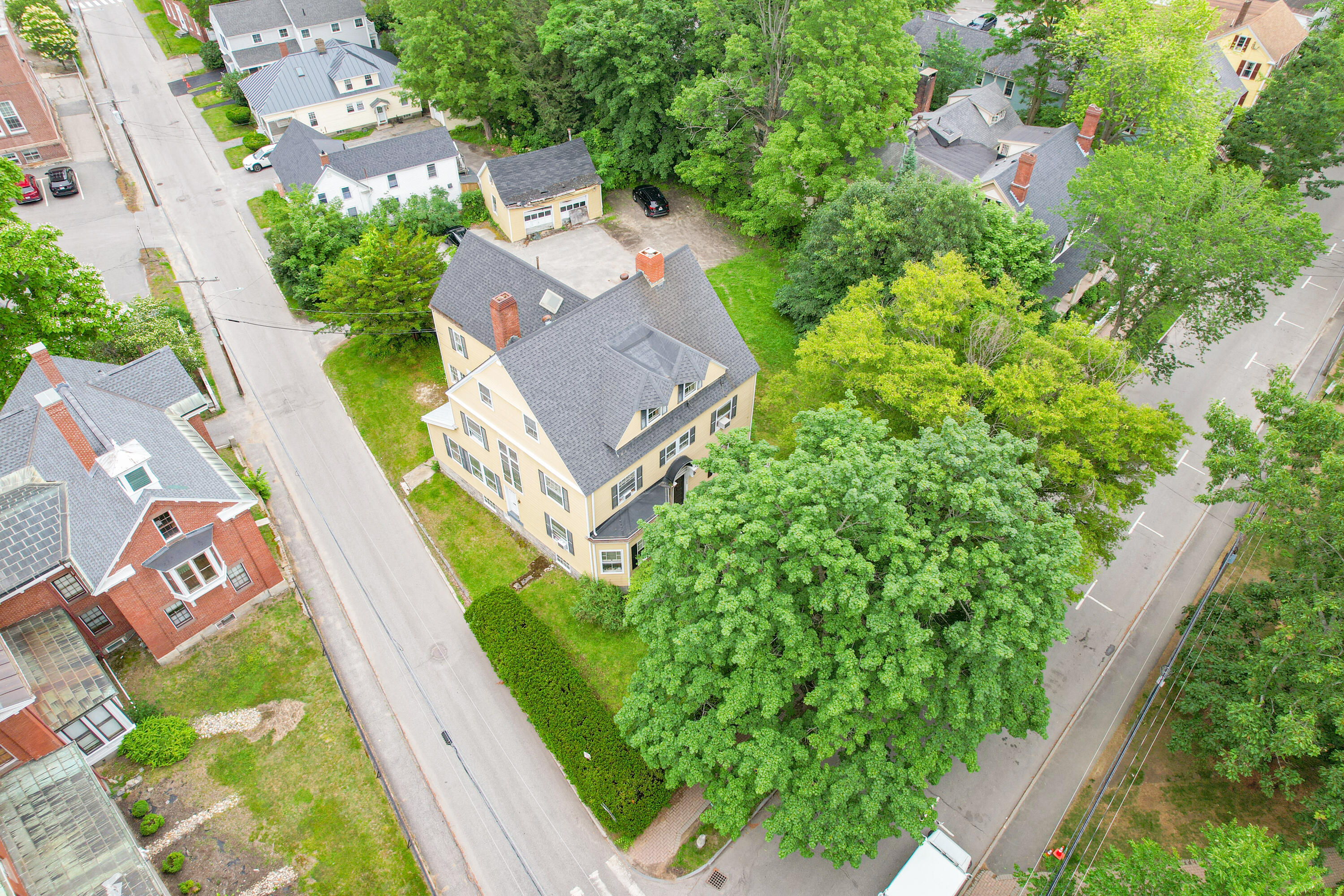 163 Park Row Brunswick ME 04011