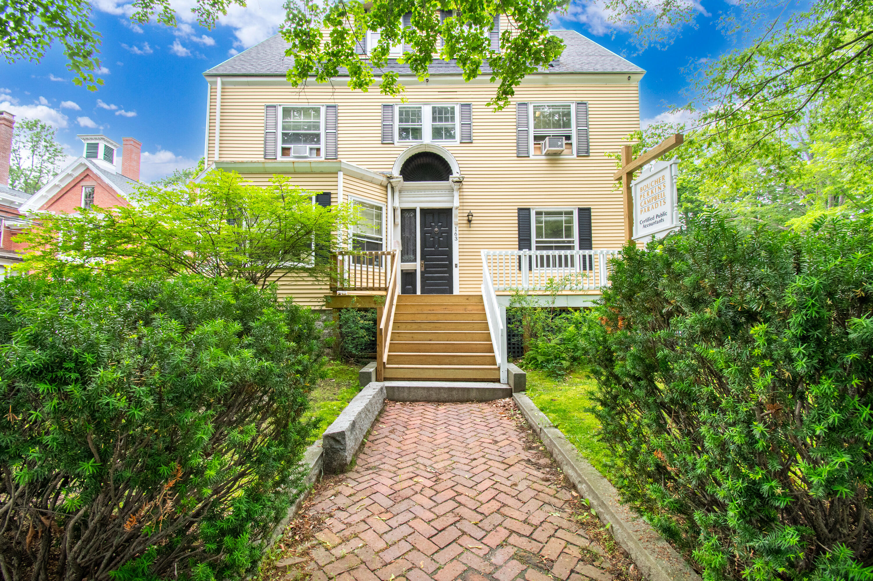 163 Park Row Brunswick ME 04011