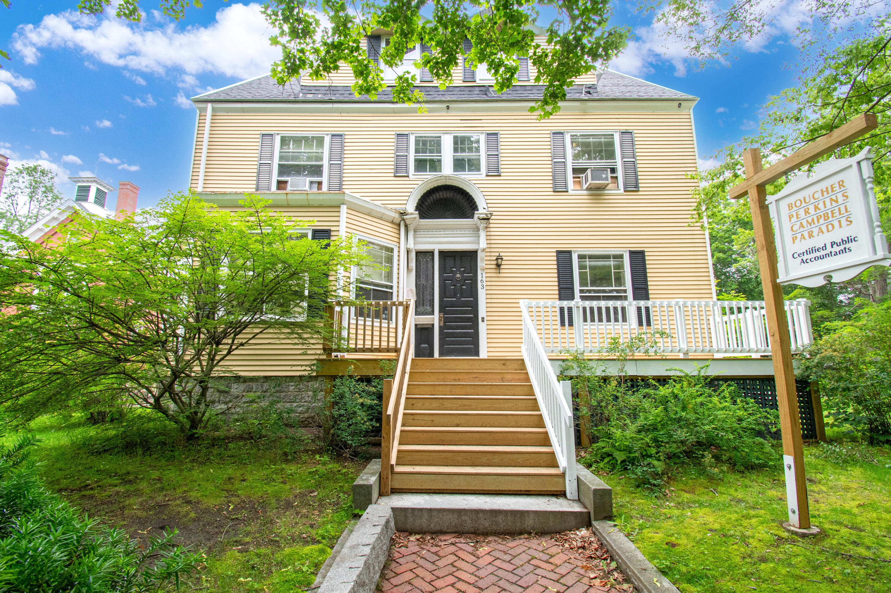 163 Park Row Brunswick ME 04011