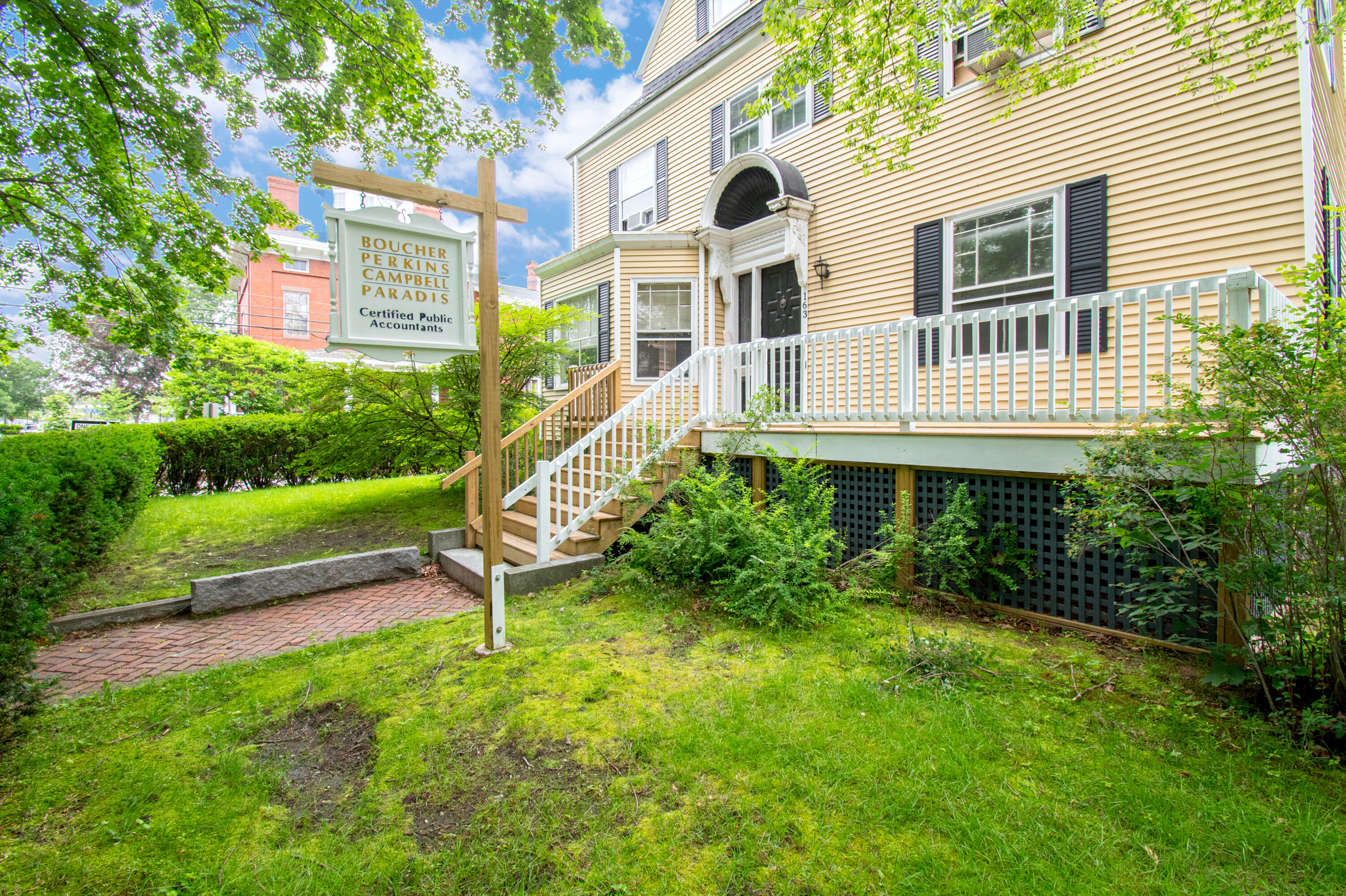 163 Park Row Brunswick ME 04011