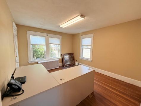 762 Main Street South Portland ME 04106