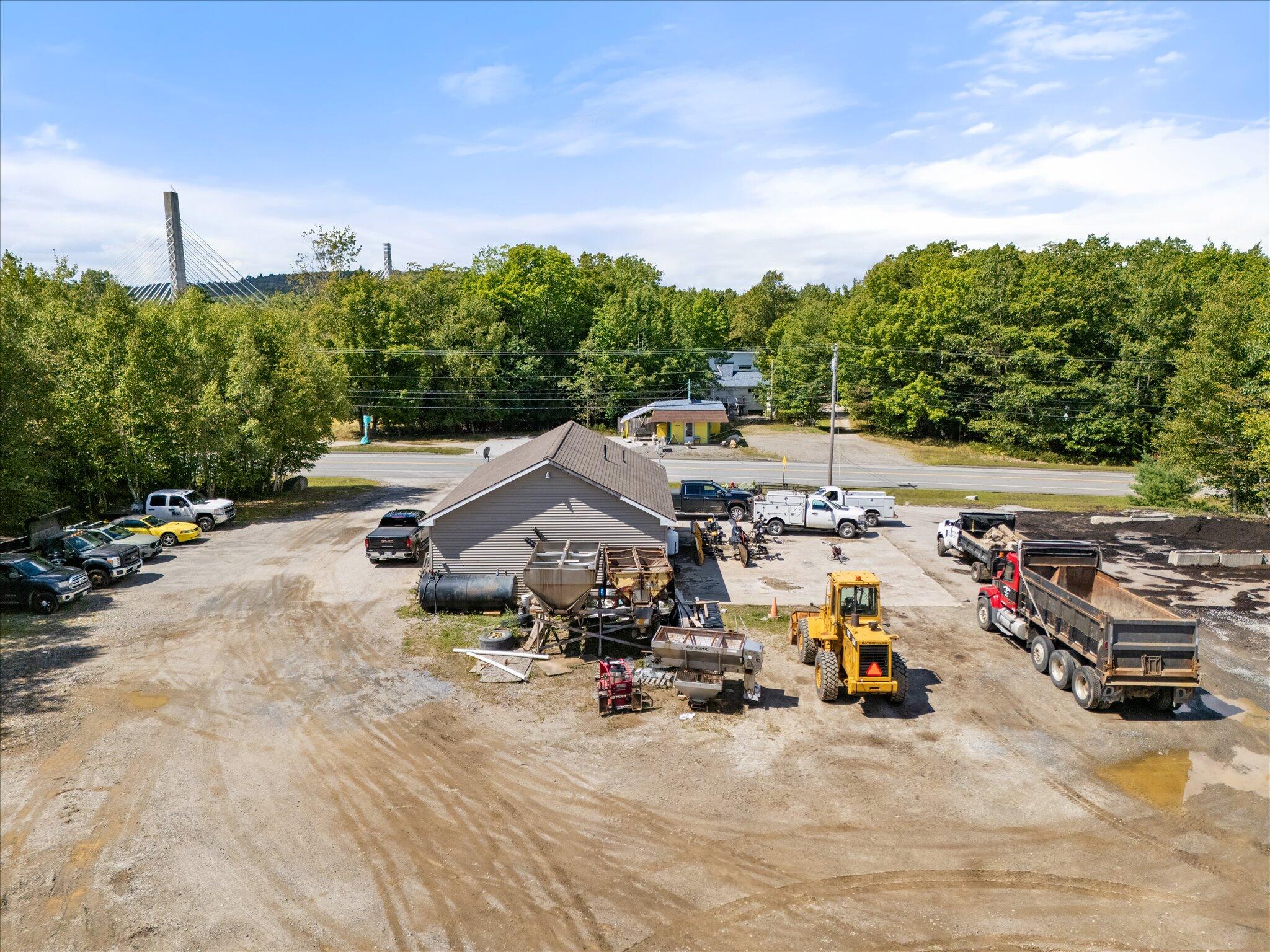 136 Us-1 Verona Island ME 04416