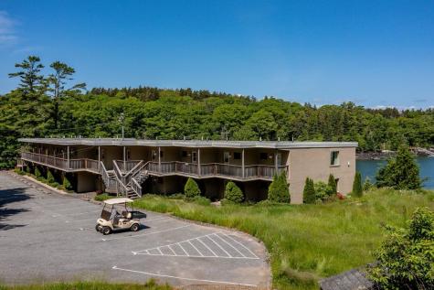 70 Ocean Gate Road Southport ME 04576