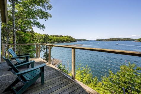 70 Ocean Gate Road Southport ME 04576