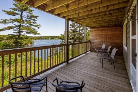 70 Ocean Gate Road Southport ME 04576