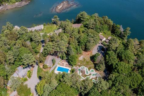 70 Ocean Gate Road Southport ME 04576