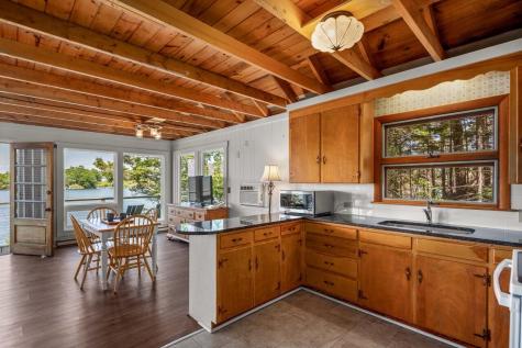 70 Ocean Gate Road Southport ME 04576