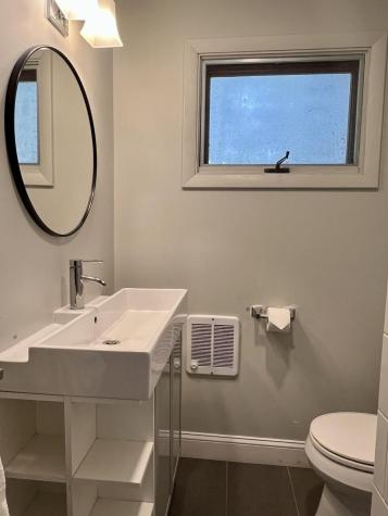 70 Ocean Gate Road Southport ME 04576