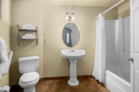 70 Ocean Gate Road Southport ME 04576