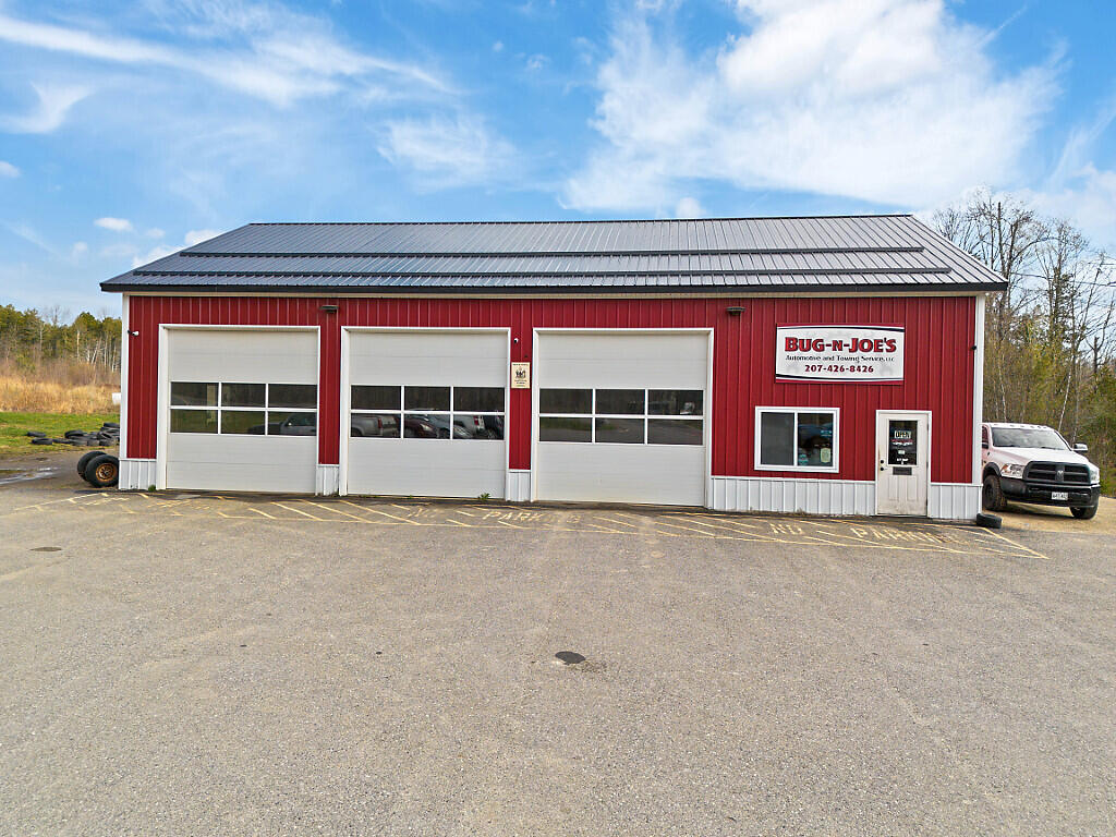 283 Hinckley Road Clinton ME 04927
