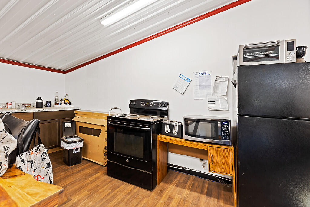 283 Hinckley Road Clinton ME 04927