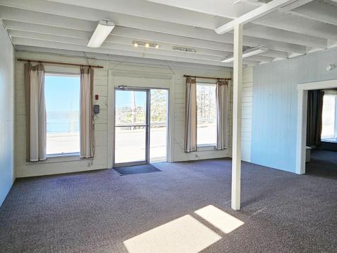 76 Main Street Newcastle ME 04553