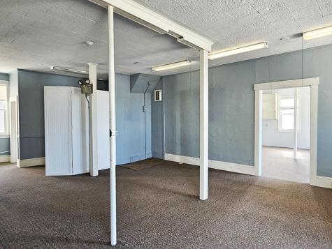 76 Main Street Newcastle ME 04553