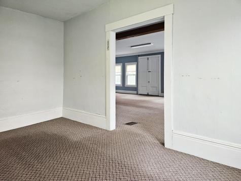 76 Main Street Newcastle ME 04553