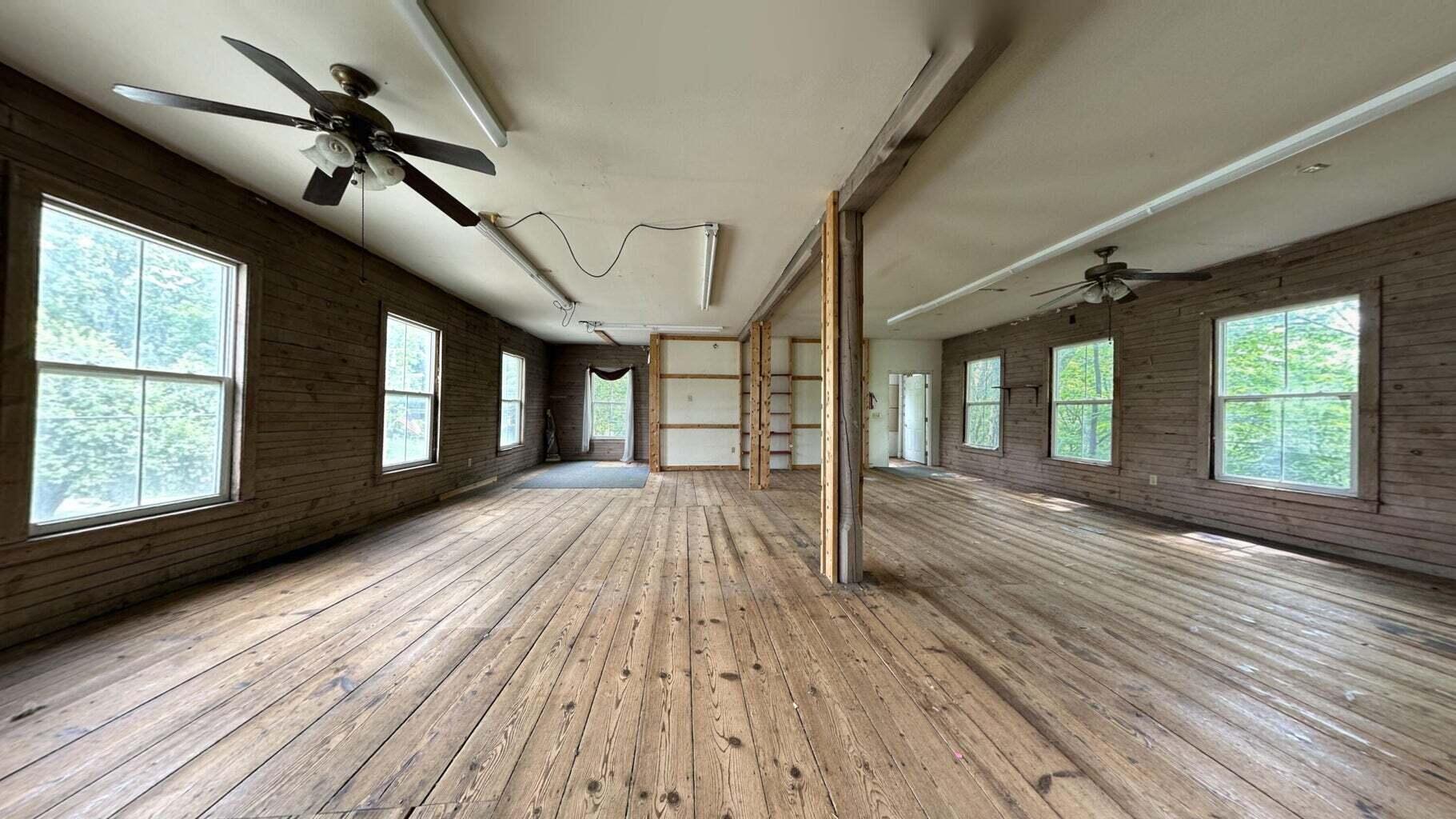 5 Starks Road New Sharon ME 04955