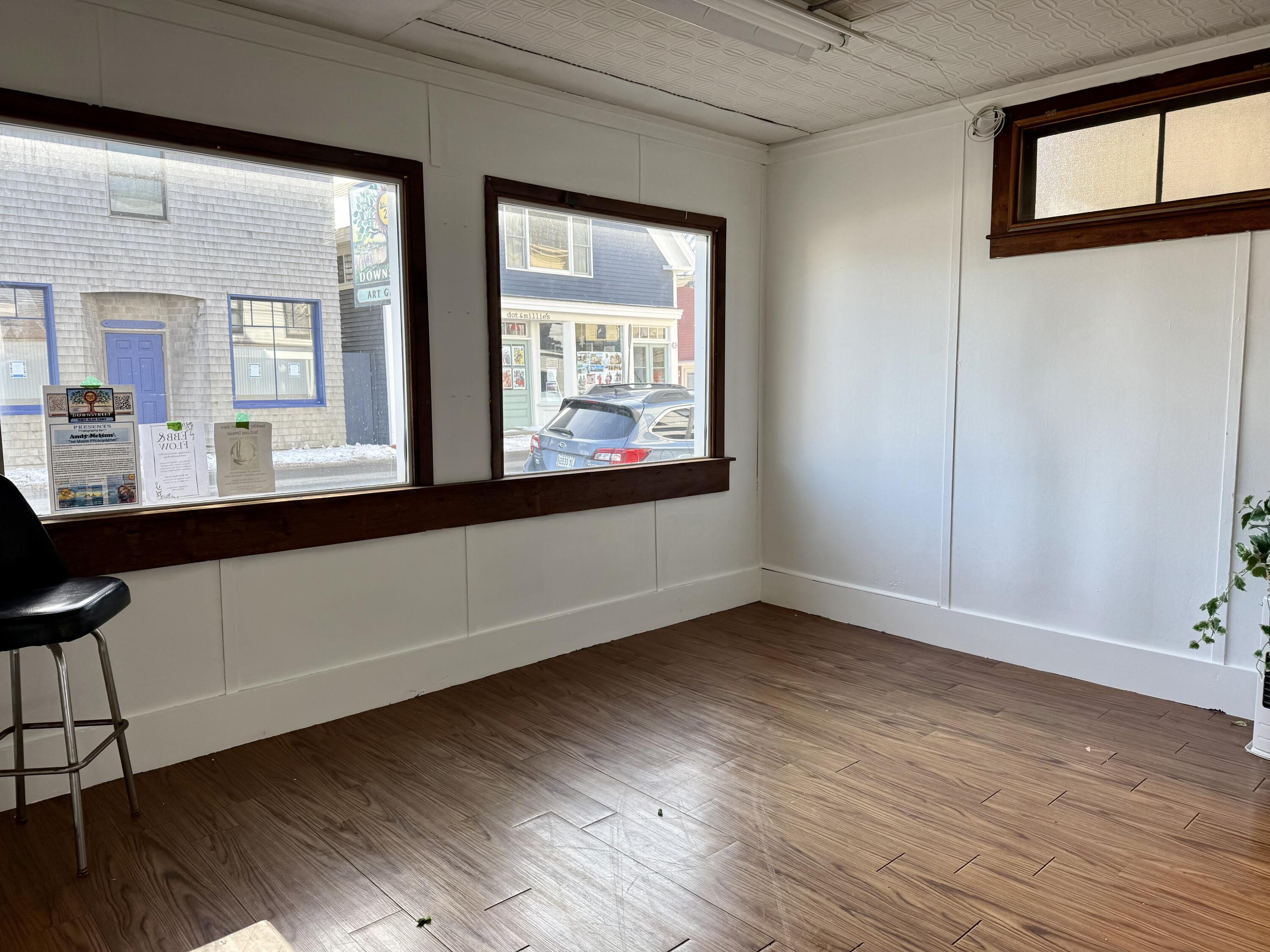 54 W Main Street Vinalhaven ME 04863