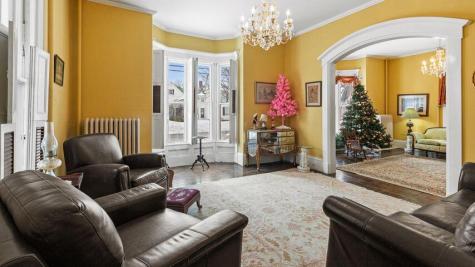 859 W Main Street Dover-foxcroft ME 04426