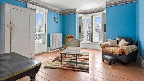 859 W Main Street Dover-foxcroft ME 04426