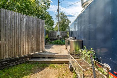 40 North Road Swans Island ME 04685