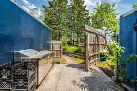 40 North Road Swans Island ME 04685