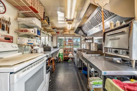 40 North Road Swans Island ME 04685