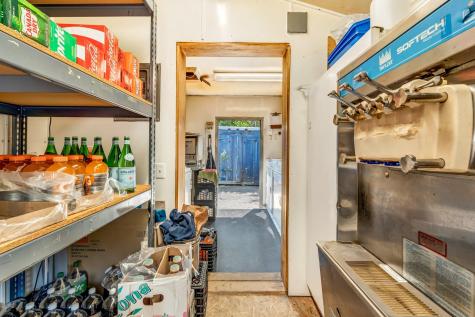 40 North Road Swans Island ME 04685