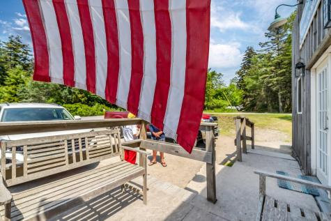 40 North Road Swans Island ME 04685