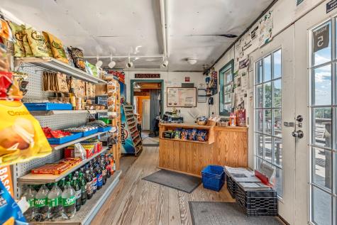 40 North Road Swans Island ME 04685