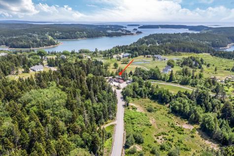 40 North Road Swans Island ME 04685