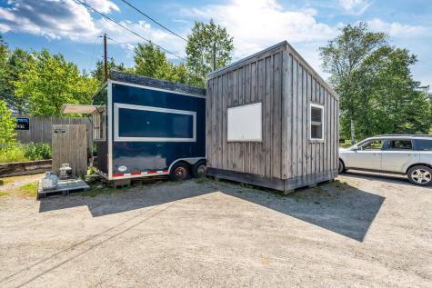 40 North Road Swans Island ME 04685