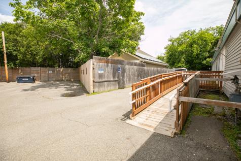 557 Hammond Street Bangor ME 04401