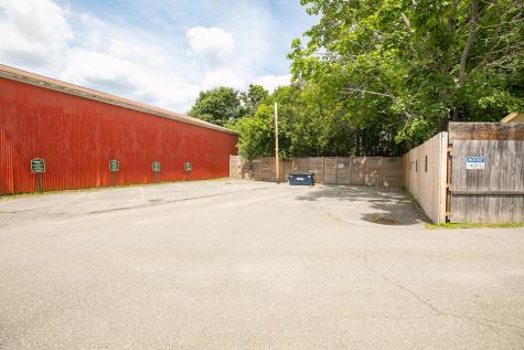 557 Hammond Street Bangor ME 04401