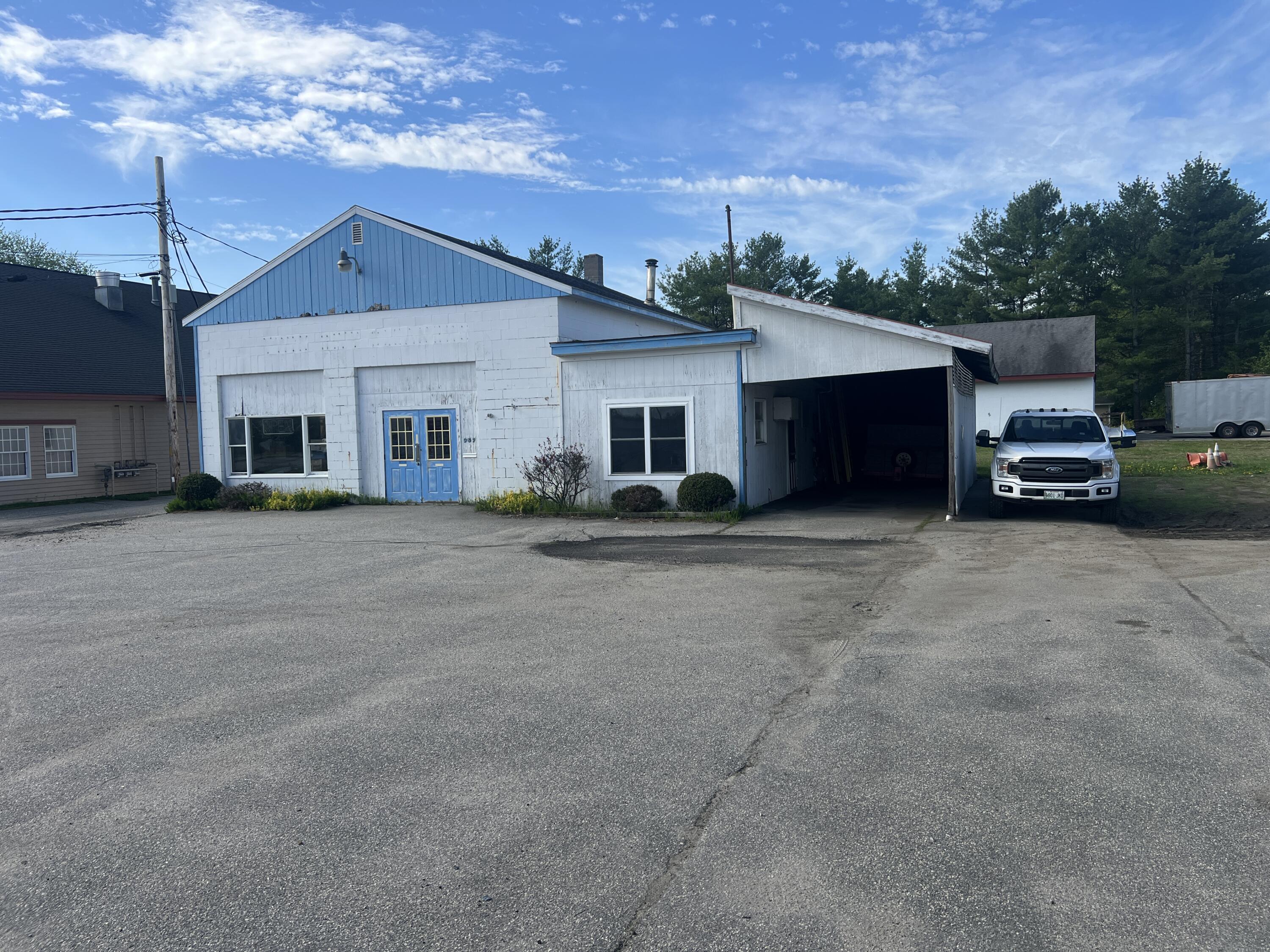 957 Sabattus Street Lewiston ME 04240
