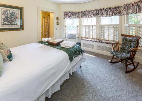 16 Roberts Avenue Bar Harbor ME 04609