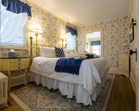 16 Roberts Avenue Bar Harbor ME 04609