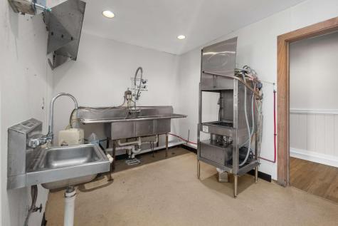 57-59 State Road Kittery ME 03904