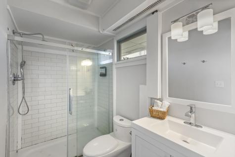 15 Main Street Vinalhaven ME 04863