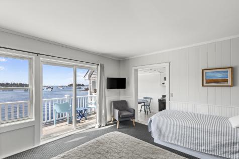 15 Main Street Vinalhaven ME 04863