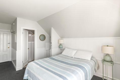 15 Main Street Vinalhaven ME 04863