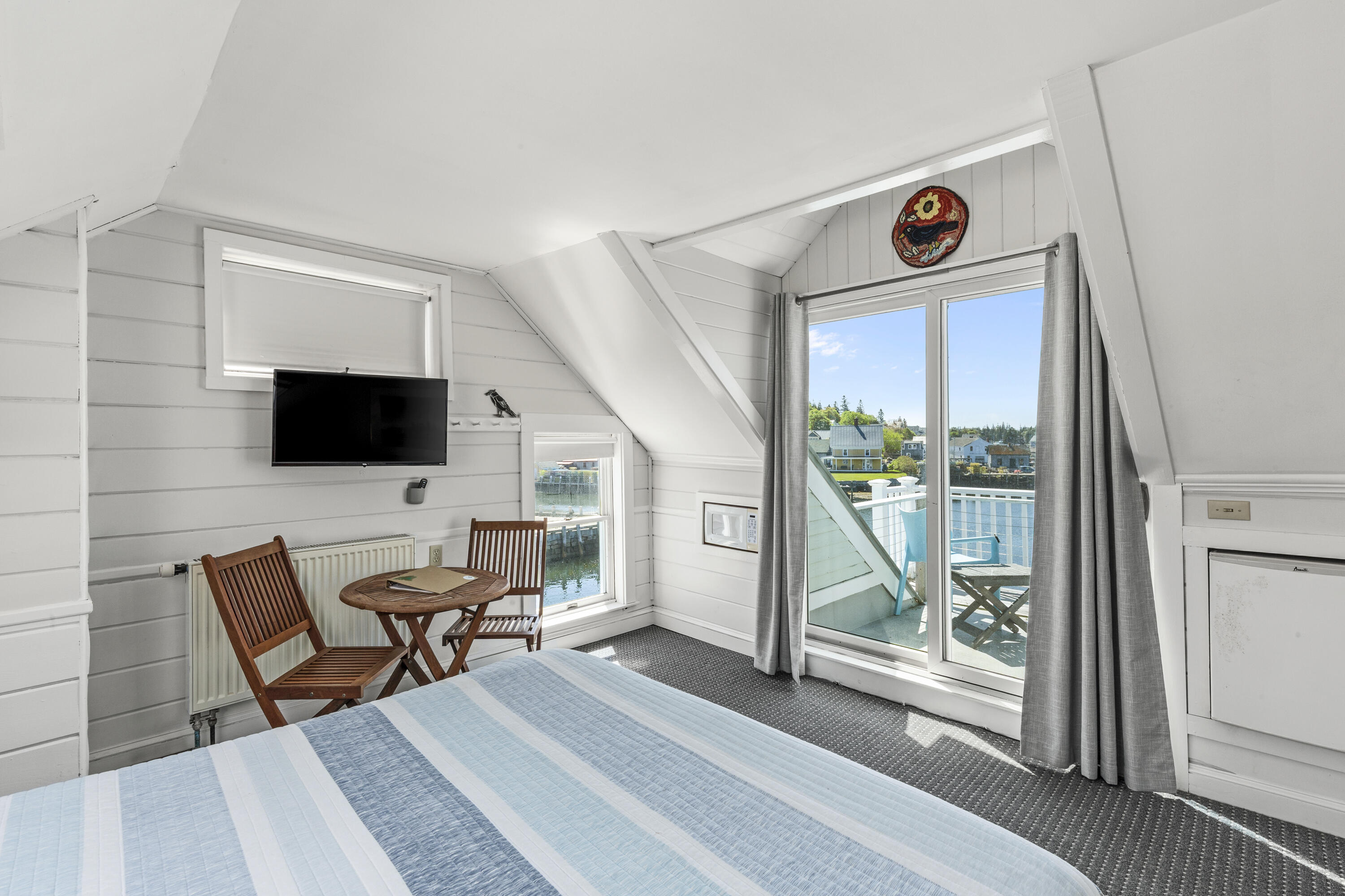 15 Main Street Vinalhaven ME 04863