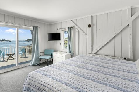 15 Main Street Vinalhaven ME 04863