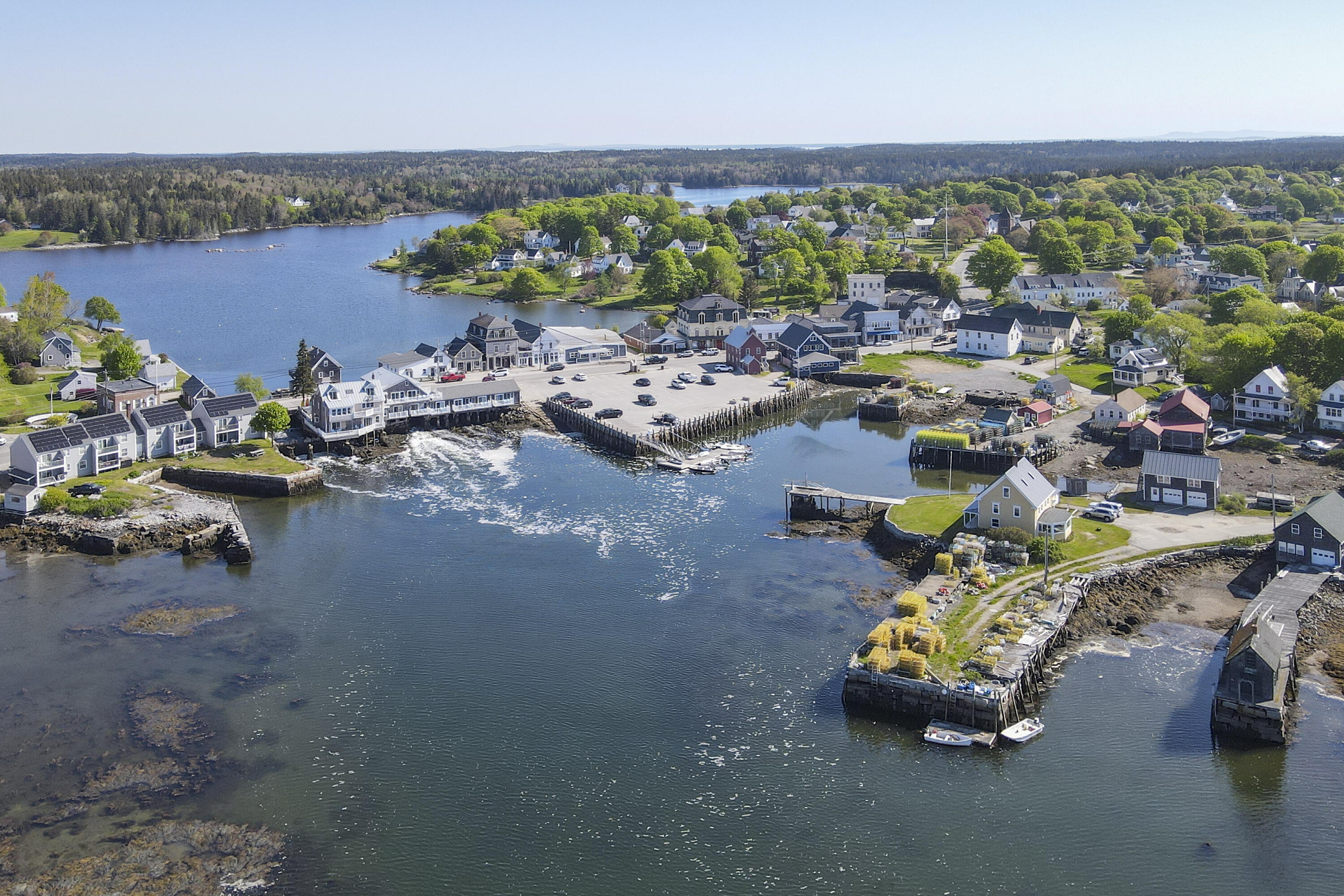 15 Main Street Vinalhaven ME 04863