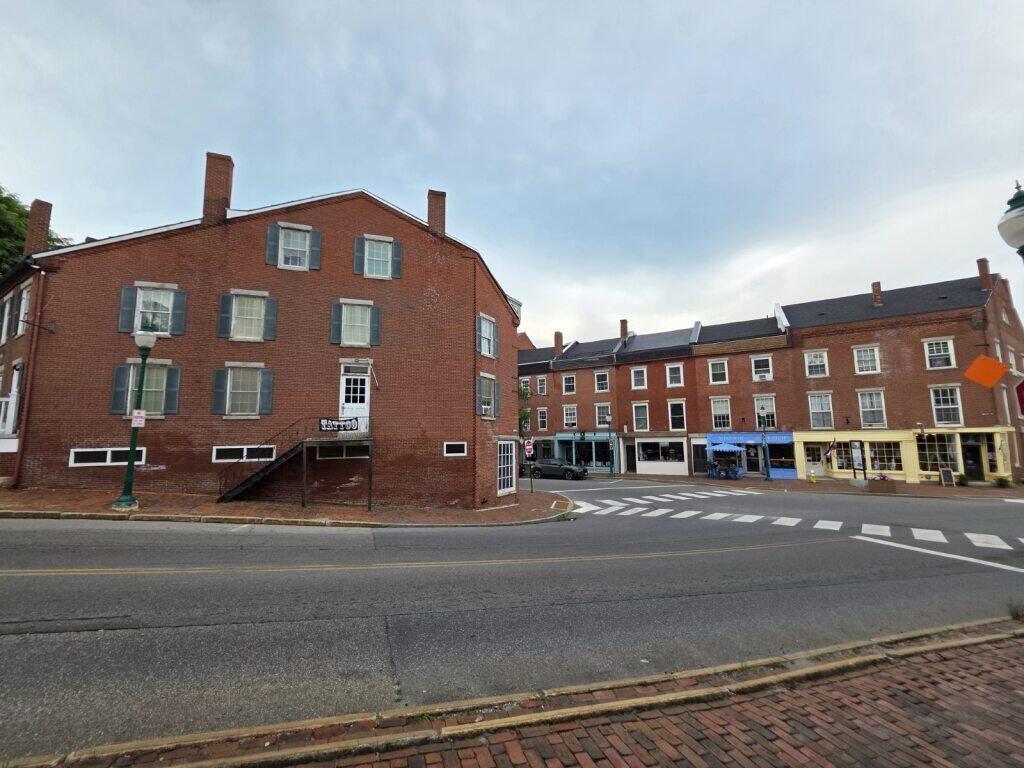 218 Water Street Gardiner ME 04345