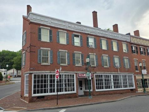 218 Water Street Gardiner ME 04345