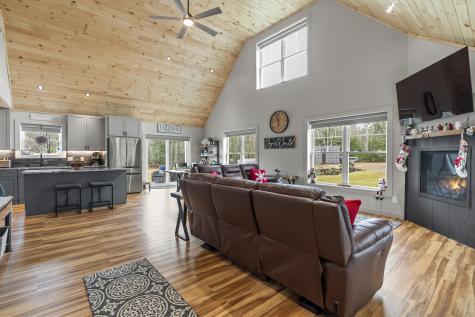 145 E Pond Road Nobleboro ME 04555
